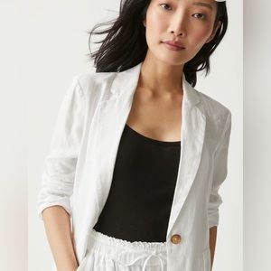 BOHME WHITE LINEN BLAZER LIKE GIGI AND HAILEY BEIBER SEXY COOL